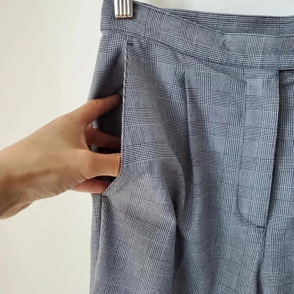 Liz Claiborne High waisted Plaid Trousers - Picture 4 of 9